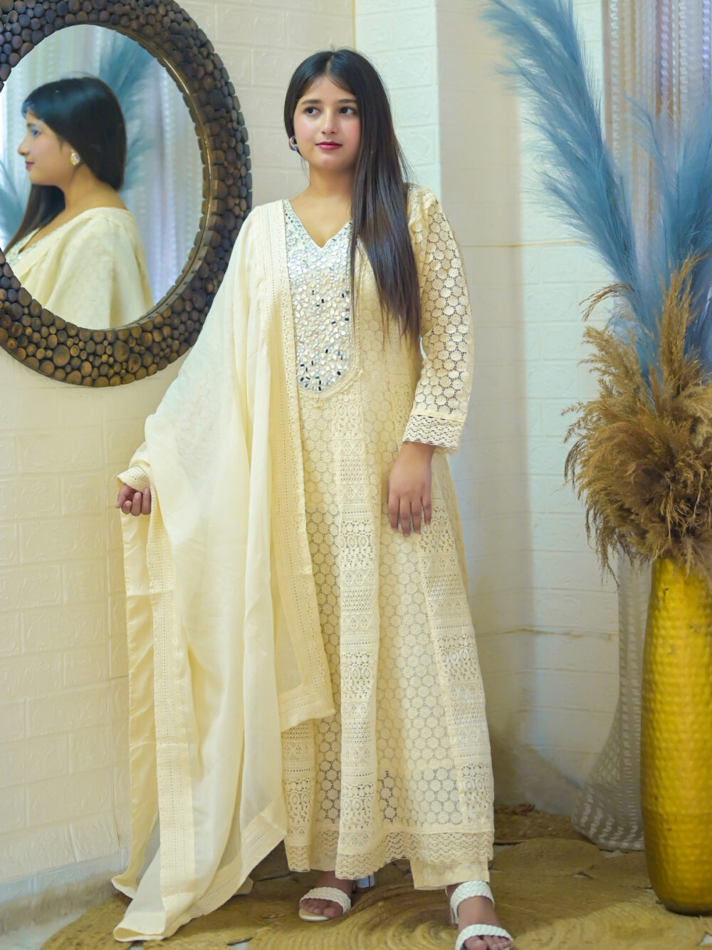 Ivory Radiance – Mirror Embellished Grace