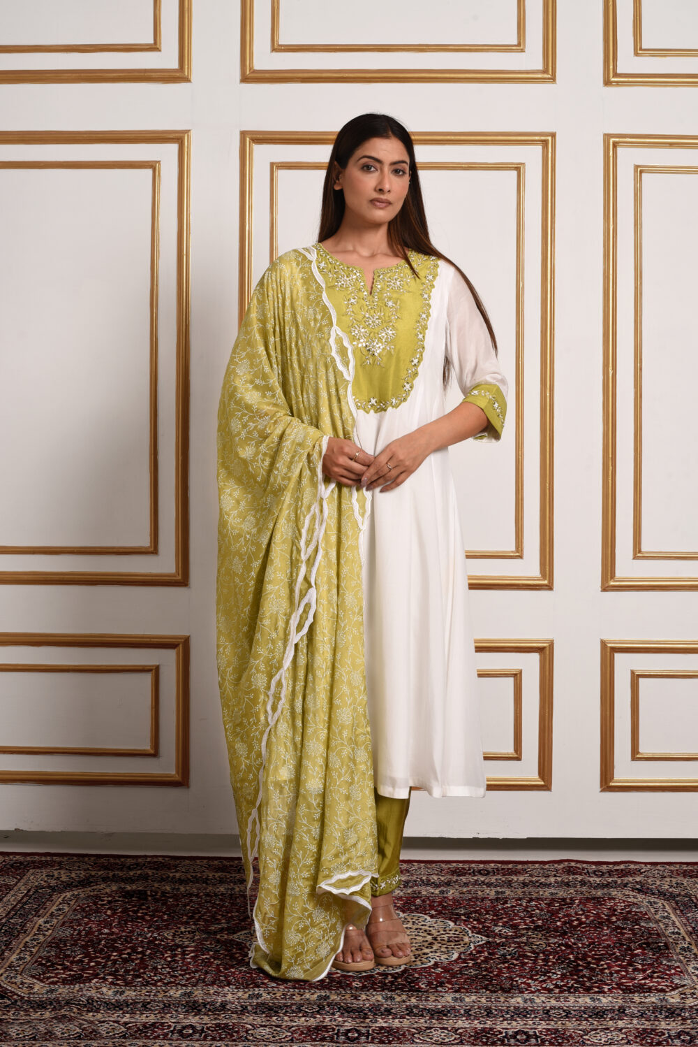 Gulistan – Ivory Multi-Bloom Set