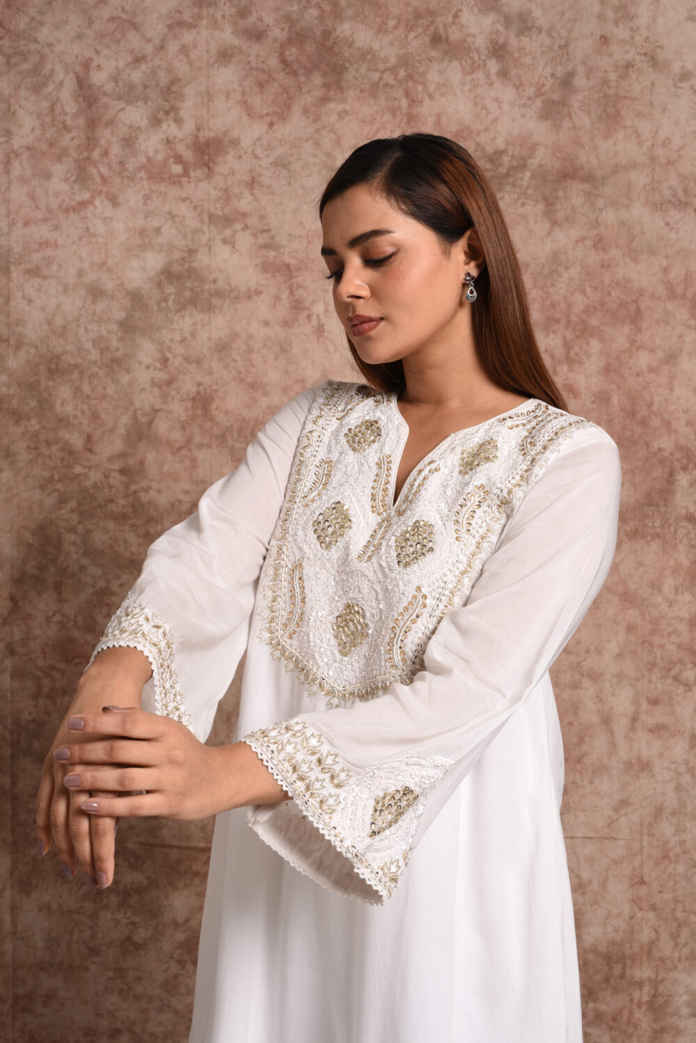 Aurelian – Ivory Gold Leaf Set
