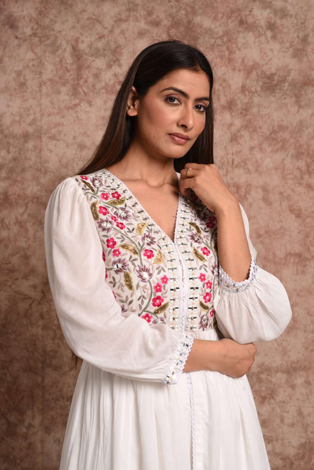 Zinnia – Ivory Floral Front-Open Set
