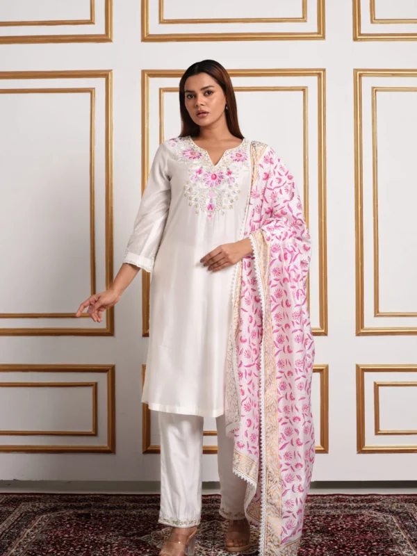 Displaying pink printed dupatta of EmbroWhite Gul-Dasta silk kurta set